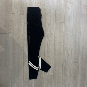 Sarah’s day x Whitefox Dominate leggings